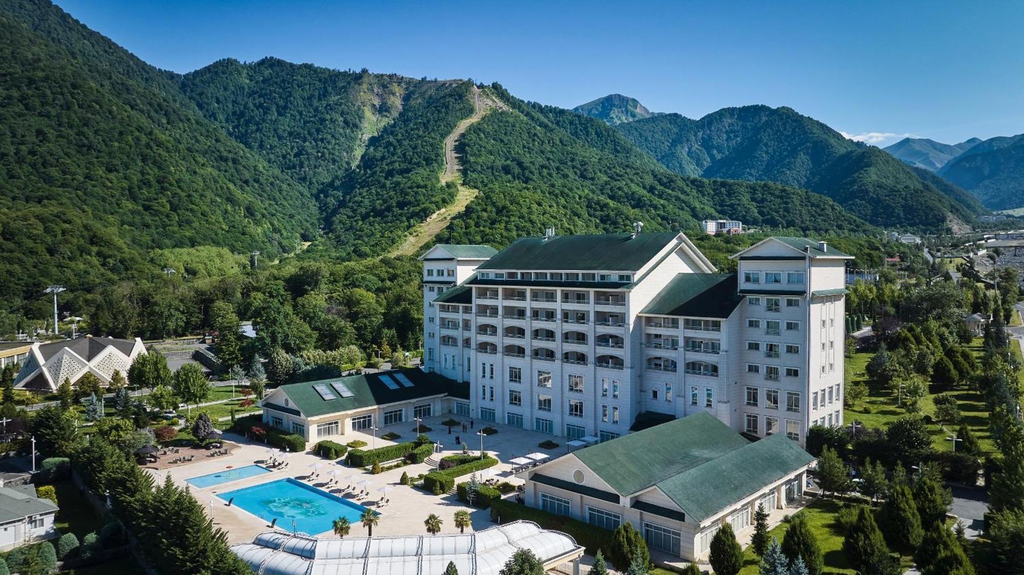Qafqaz Riverside Hotel Gabala Buitenkant foto The hotel