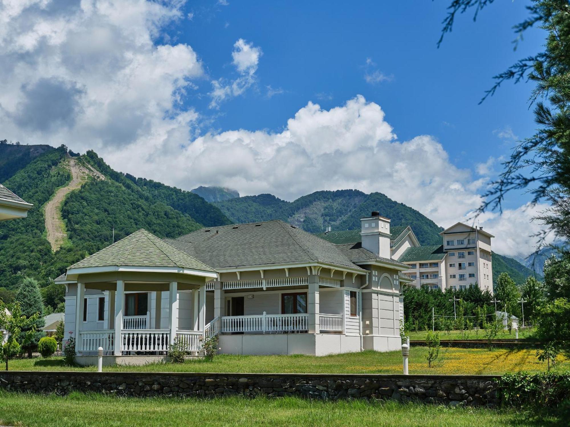 Qafqaz Riverside Hotel Gabala Buitenkant foto