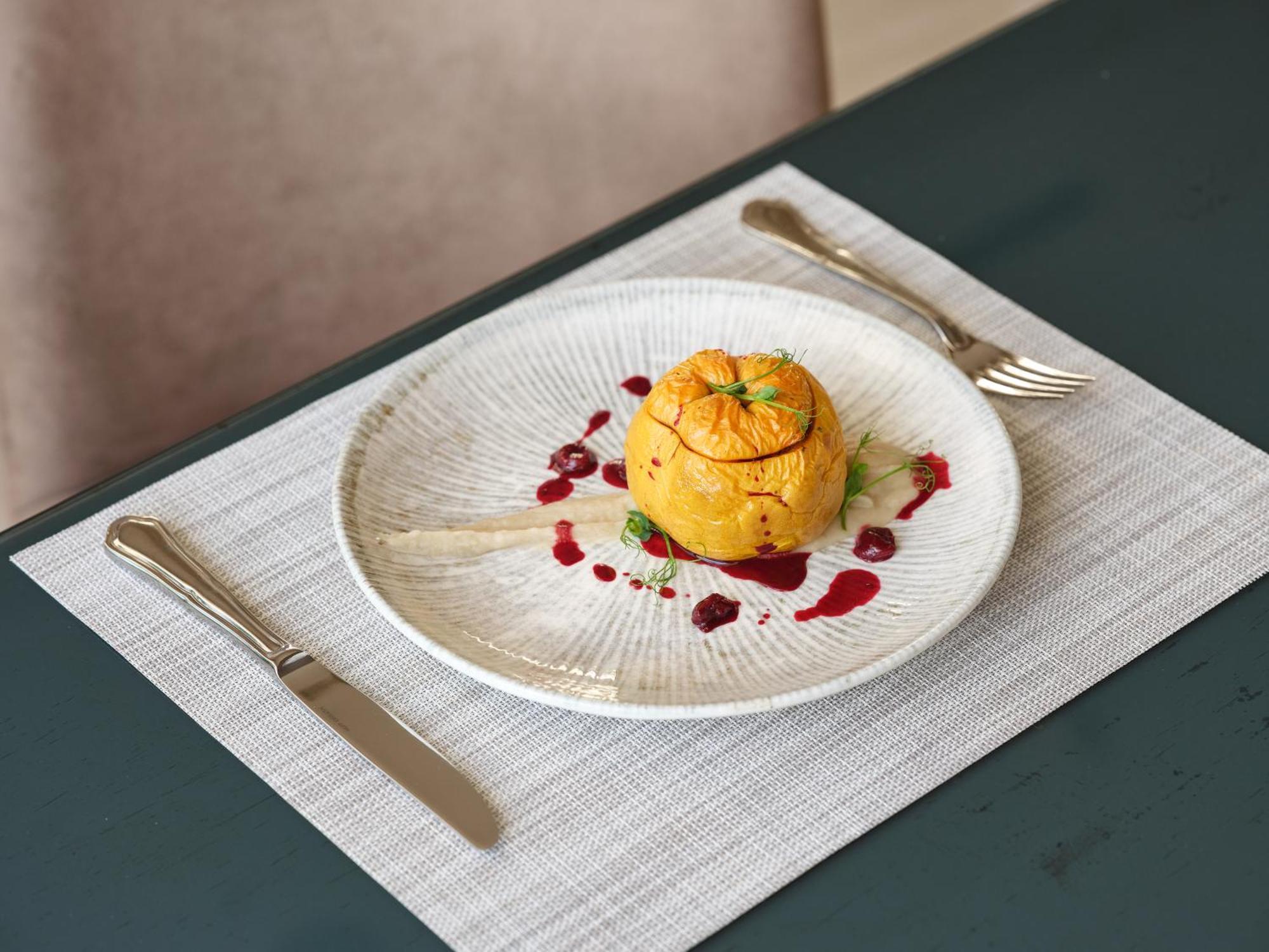 Qafqaz Riverside Hotel Gabala Buitenkant foto A prepared soufflé