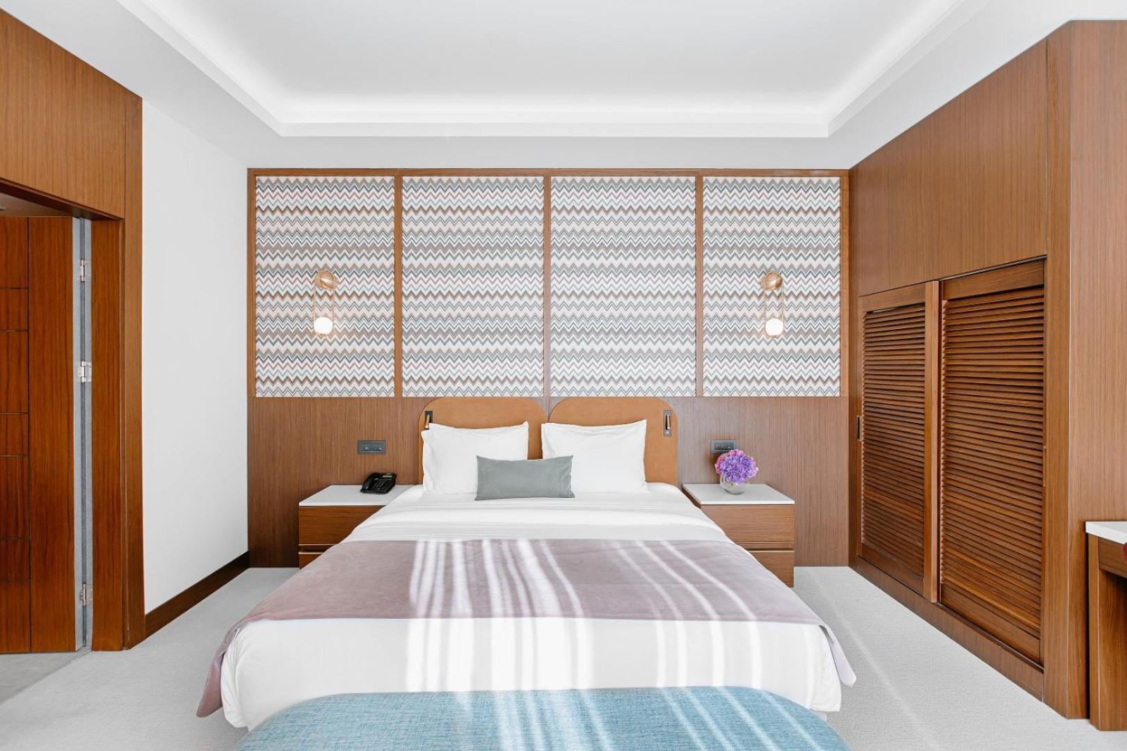Qafqaz Riverside Hotel Gabala Buitenkant foto A bedroom at the hotel